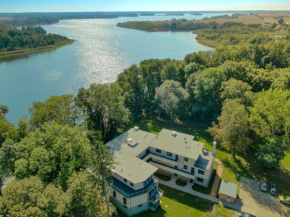 Moderne Ferienapartments in direkter Seelage am Krakower See